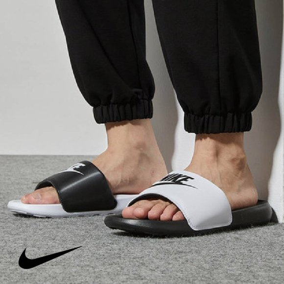 Rare!! Nike Victori One Mix Men's Size 11 Black/White Slides Sandals DD0234-100 - Picture 1 of 11